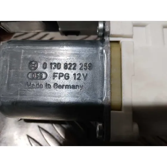 Motor Elevalunas Delantero Derecho para Renault Laguna Coupe