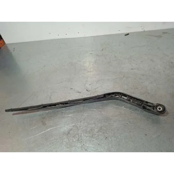 Brazo Limpia Trasero para Nissan Nv 200 (M20)