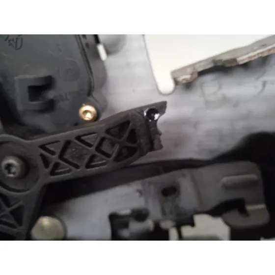 Cerradura Puerta Trasera Derecha para Chrysler Voyager (Rg)