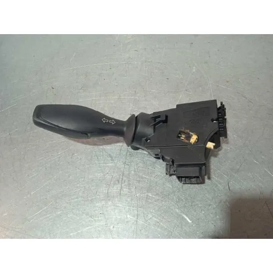 Mando Intermitentes para Ford Fiesta (Ccn)