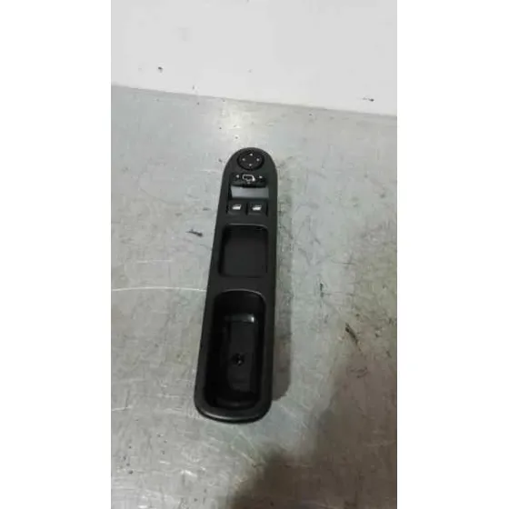 Mando Elevalunas Delantero Izquierdo para Peugeot 307 (S1)