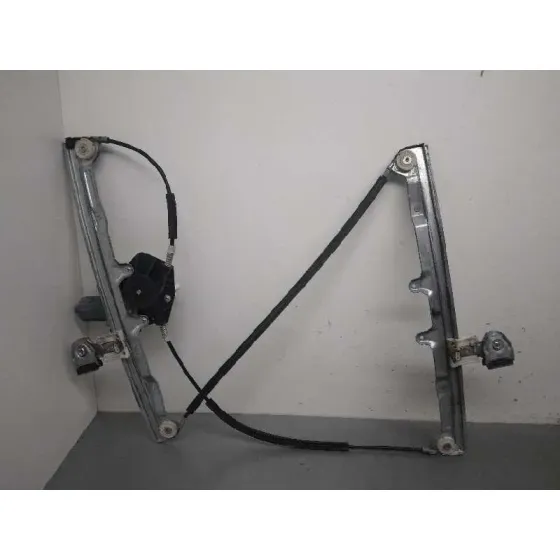 Elevalunas Delantero Derecho para Mitsubishi Colt Berlina 3 (Cz)