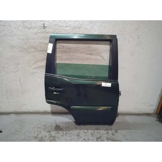 Puerta Trasera Derecha para Nissan Terrano/Terrano.ii (R20)
