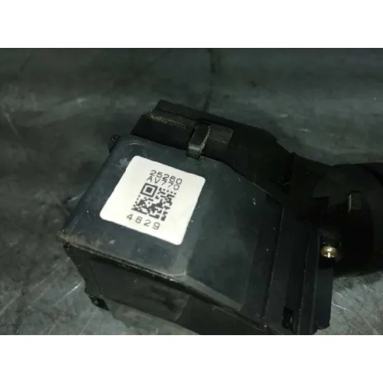 Mando Limpia para Nissan Terrano/Terrano.ii (R20)