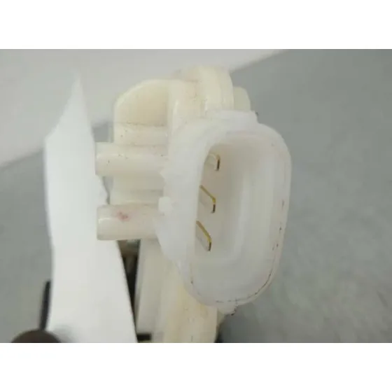 Cerradura Maletero / Porton para Toyota Auris