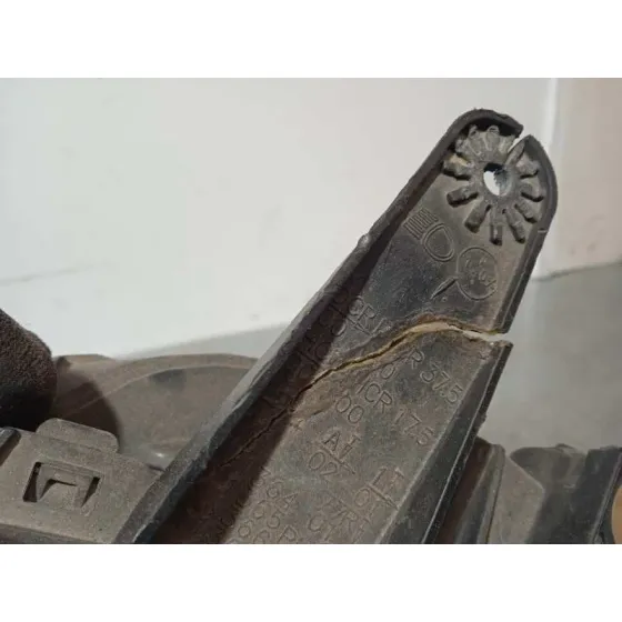 Faro Izquierdo para Ford Mondeo Ber. (Ca2)