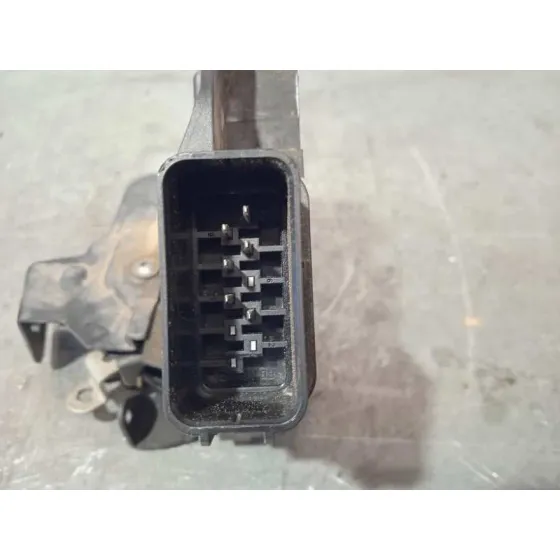 Cerradura Puerta Trasera Derecha para Ford Mondeo Ber. (Ca2)