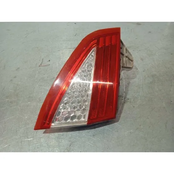 Piloto Trasero Izquierdo Interior para Ford Mondeo Ber. (Ca2)