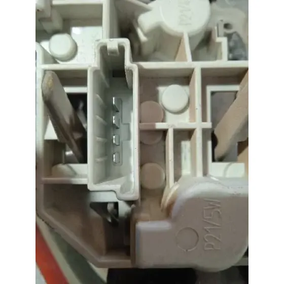 Piloto Trasero Izquierdo Interior para Ford Mondeo Ber. (Ca2)