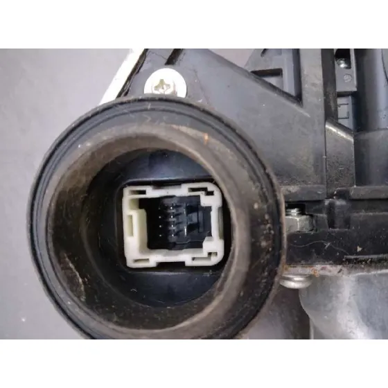 Elevalunas Delantero Izquierdo para Toyota Rav 4 (A3)