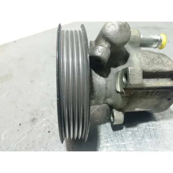 Bomba Direccion para Volkswagen Polo Berlina (6N1)