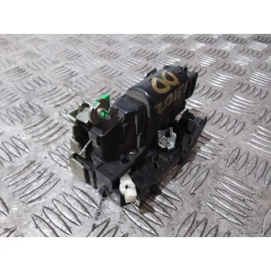 Cerradura Puerta Delantera Derecha para Nissan Interstar Mod. 04 (X70)
