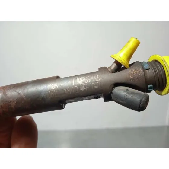 Inyector para Ford Focus Berlina (Cak)