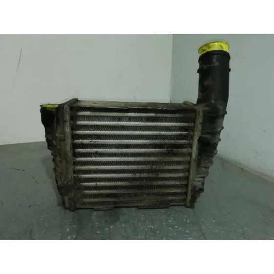 Intercooler para Volkswagen Passat Berlina (3B3)