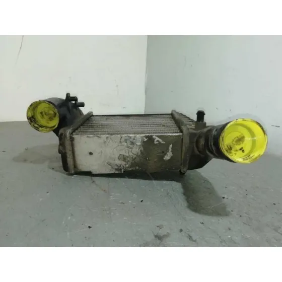 Intercooler para Volkswagen Passat Berlina (3B3)