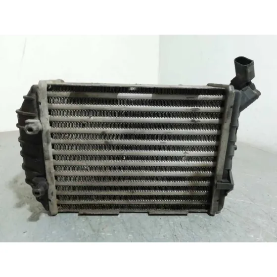 Intercooler para Volkswagen Passat Berlina (3B3)