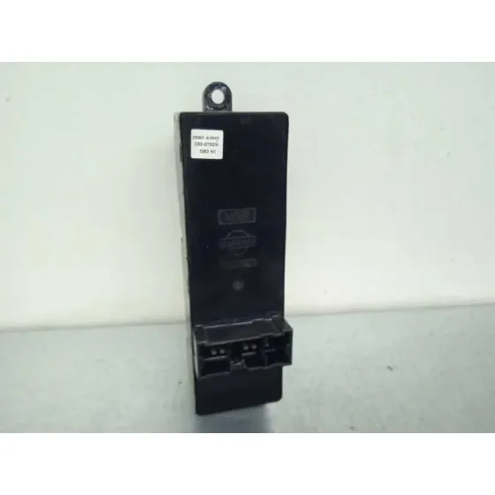 Mando Elevalunas Delantero Izquierdo para Nissan Primera Berlina (P12)