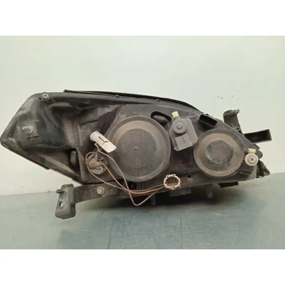 Faro Izquierdo para Nissan Primera Berlina (P12)