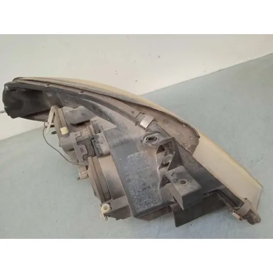 Faro Izquierdo para Nissan Primera Berlina (P12)