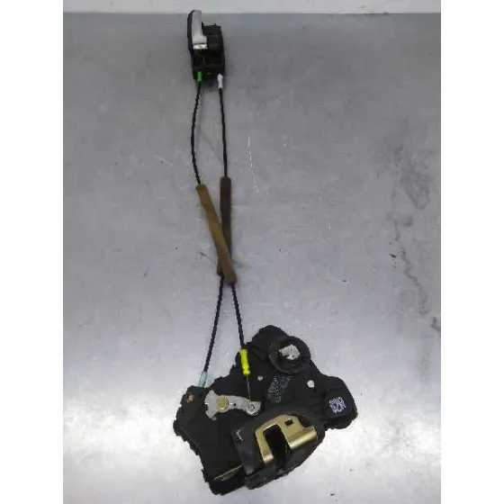 Cerradura Puerta Delantera Derecha para Toyota Corolla (E12)
