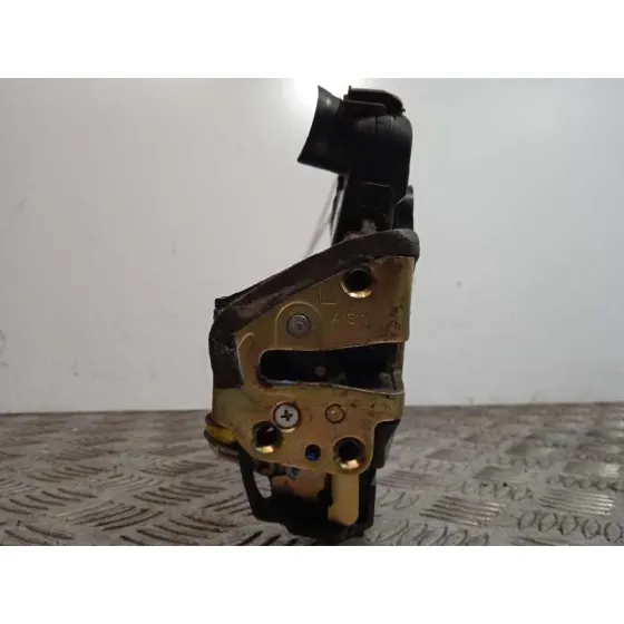 Cerradura Puerta Delantera Izquierda para Toyota Corolla (E12)