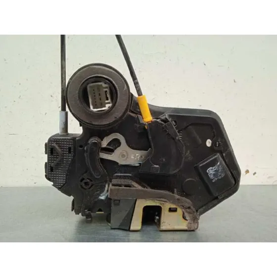 Cerradura Puerta Trasera Derecha para Toyota Corolla (E12)