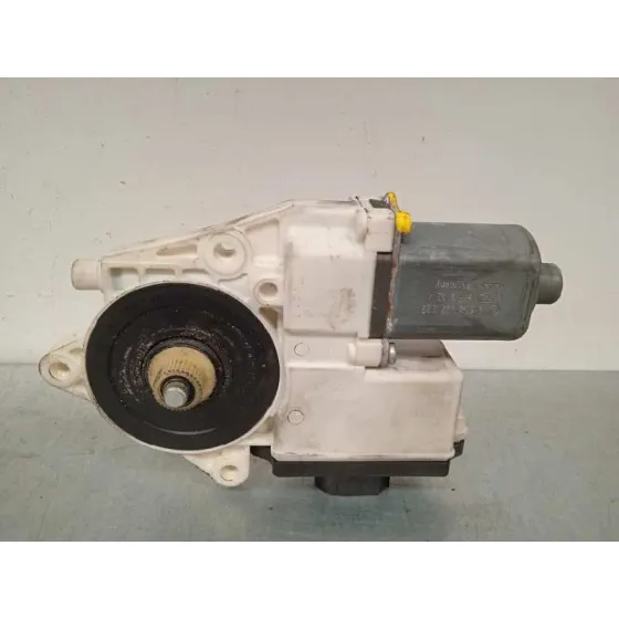 Motor Elevalunas Delantero Izquierdo para Bmw X3 (E83)