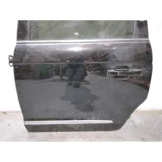 Puerta Trasera Izquierda para Ssangyong Rodius