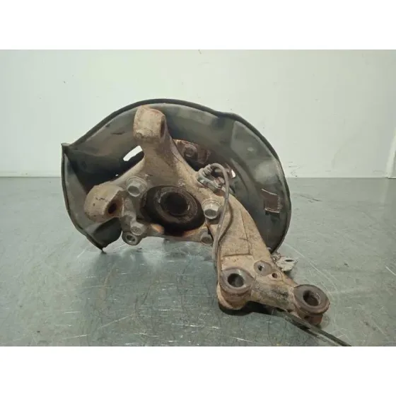 Mangueta Delantera Izquierda para Toyota Rav 4 (A3)