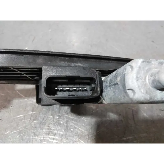 Elevalunas Trasero Izquierdo para Peugeot Rifter