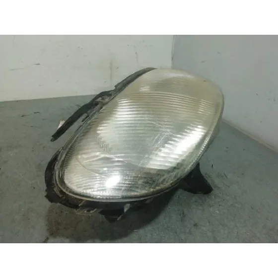 Faro Derecho para Opel Omega B
