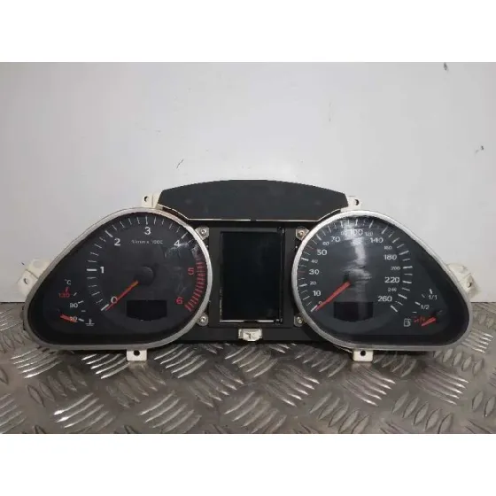 Cuadro Instrumentos para Audi A6 Berlina (4F2)