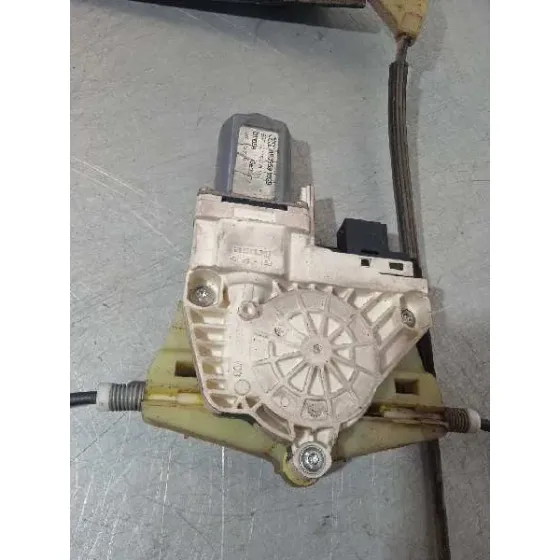 Elevalunas Delantero Derecho para Audi A6 Berlina (4F2)