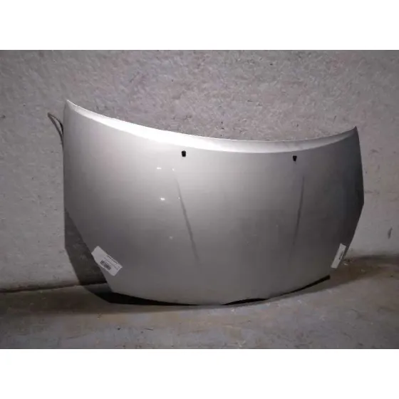 Capot para Toyota Corolla Verso (R1)