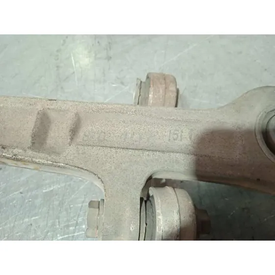 Brazo Suspension Inferior Delantero Derecho para Seat Exeo Berlina (3R2)