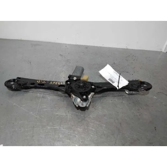 Elevalunas Trasero Derecho para Mercedes-Benz Clase C (W203) Berlina