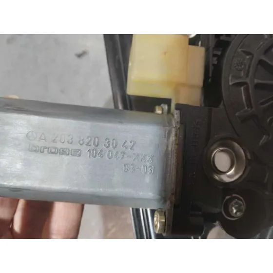 Elevalunas Trasero Derecho para Mercedes-Benz Clase C (W203) Berlina