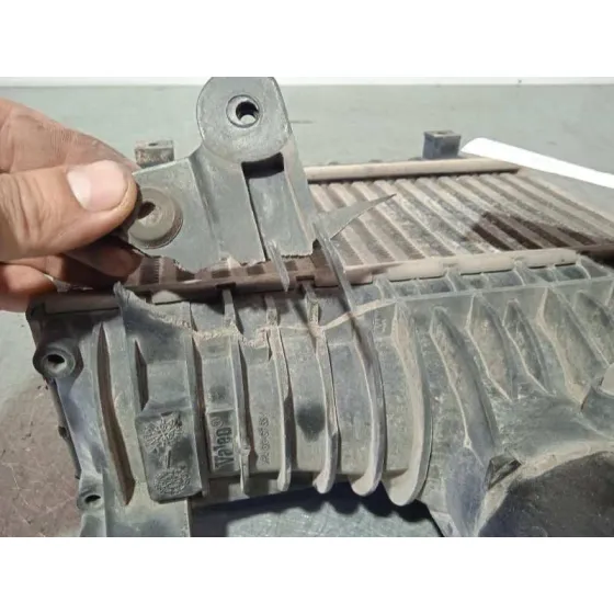 Intercooler para Toyota Avensis Berlina (T25)
