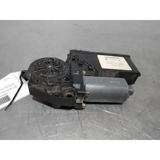 Motor Elevalunas Delantero Derecho para Volkswagen Touareg (7La)
