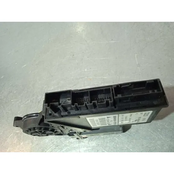 Motor Elevalunas Trasero Izquierdo para Audi A4 Avant (8E)
