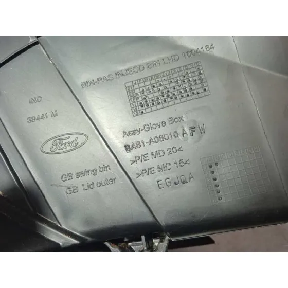 Guantera para Ford Fiesta (Ccn)