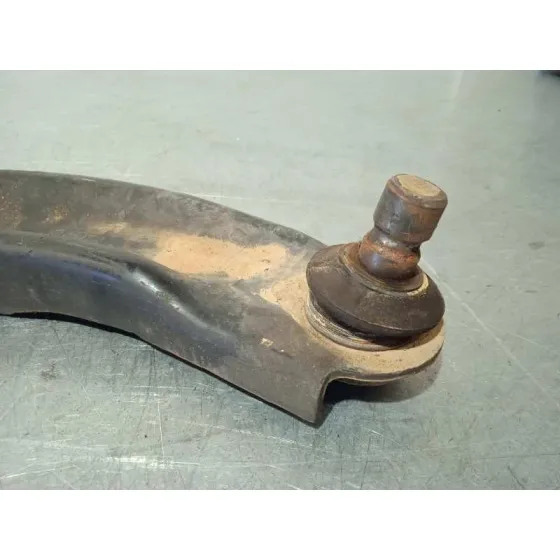 Brazo Suspension Inferior Delantero Derecho para Nissan Nv 200 (M20)
