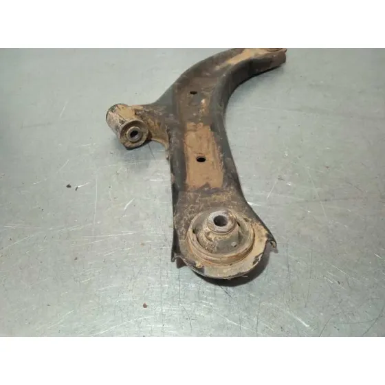 Brazo Suspension Inferior Delantero Derecho para Nissan Nv 200 (M20)