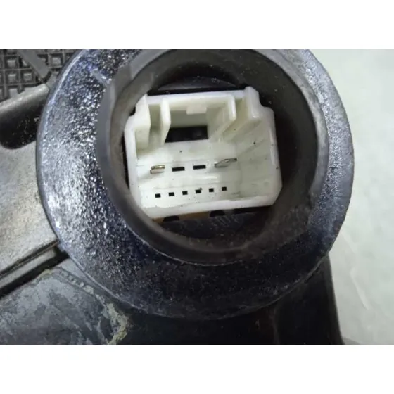 Cerradura Puerta Delantera Derecha para Toyota Corolla (E12)