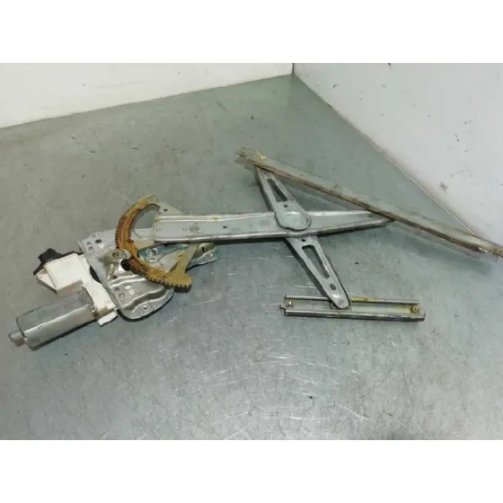 Elevalunas Delantero Derecho para Toyota Corolla (E12)