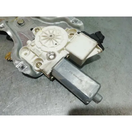 Elevalunas Delantero Derecho para Toyota Corolla (E12)