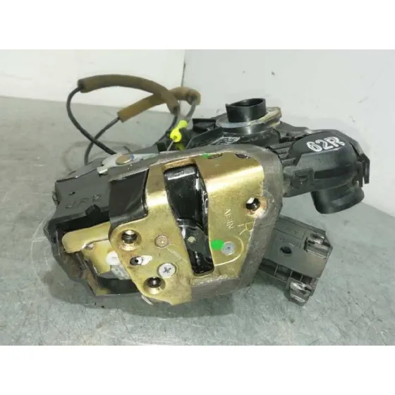 Cerradura Puerta Delantera Derecha para Toyota Corolla (E12)