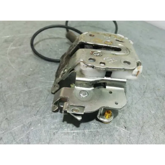 Cerradura Puerta Lateral Derecha para Nissan Nv 200 (M20)