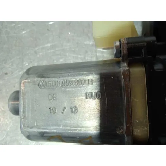 Motor Elevalunas Delantero Derecho para Seat Leon (5F1)