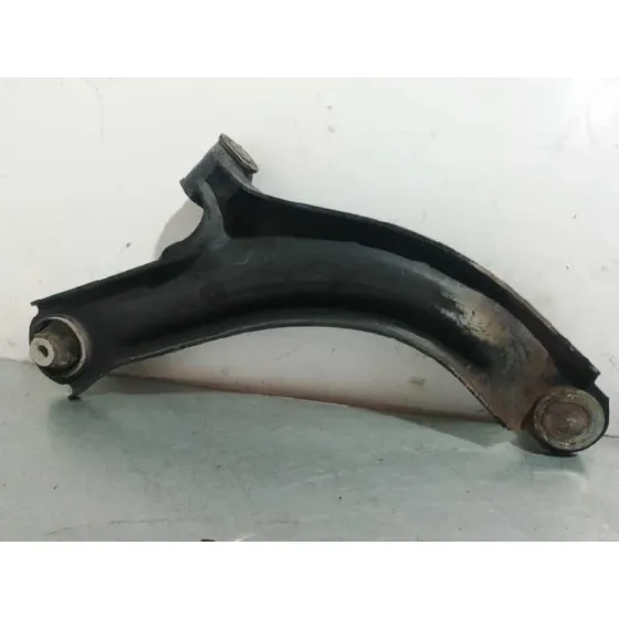 Brazo Suspension Inferior Delantero Izquierdo para Nissan Micra (K12E)